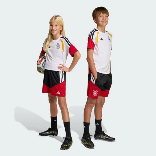 Zdjęcie produktu Spodenki treningowe dziecięce Niemcy 26 Tiro Adidas czarny