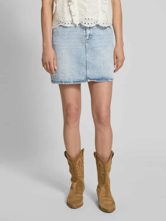 Zdjęcie produktu Spódnica jeansowa o kroju regular fit z 5 kieszeniami model ‘TESSA’ Vero Moda Jeansowy niebieski