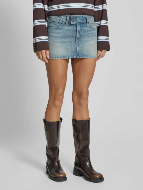 Zdjęcie produktu Spódnica jeansowa w stylu used z kieszeniami wpuszczanymi Levi's Jasnoniebieski