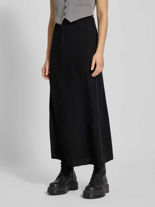Zdjęcie produktu Spódnica midi rozkloszowana z elastycznym pasem model ‘FRANAN’ Pieces czarny