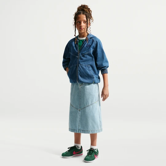 Zdjęcie produktu Spódnica midi z denimu dla dużych dzieci Nike - Niebieski