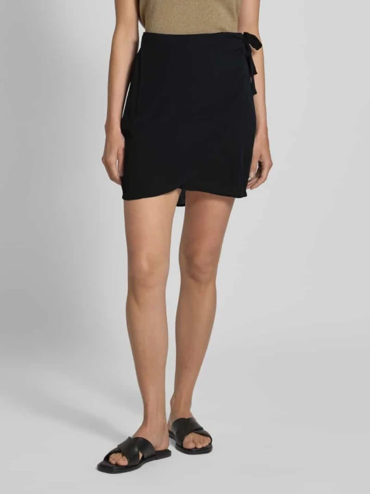 Zdjęcie produktu Spódnica mini w kopertowym stylu model ‘MARRAKECH’ Ichi Czarny