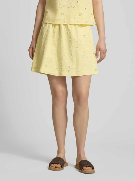 Zdjęcie produktu Spódnica mini w kroju regular fit z czystej bawełny model 'BANNA' Pieces Jasnożółty