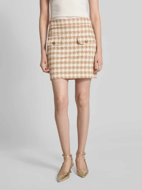 Zdjęcie produktu Spódnica mini z nakładanymi kieszeniami z patką model ‘PARIS’ SEDUCTIVE Camel