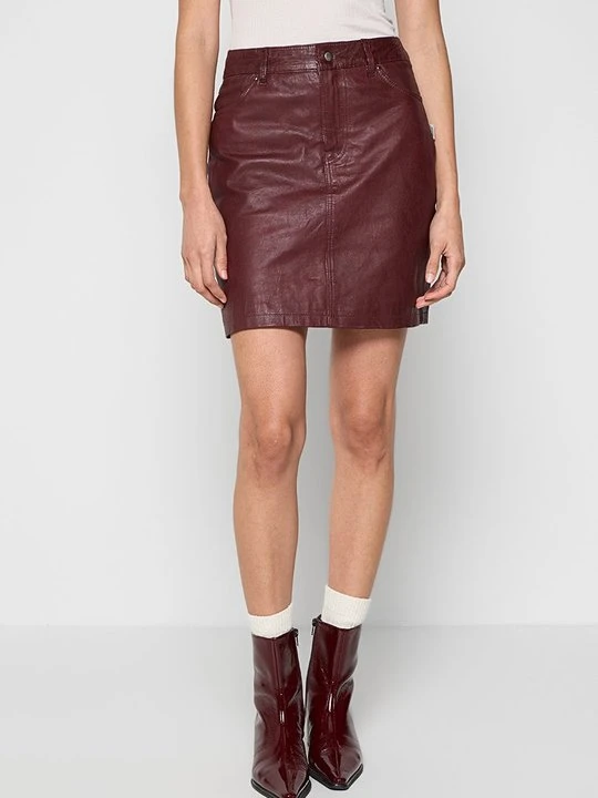 Zdjęcie produktu Spódnica skórzana Lee Cooper bordowy