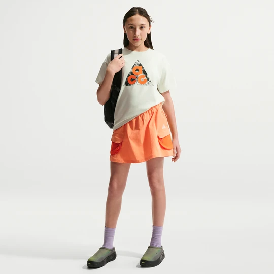 Zdjęcie produktu Spódniczka do koszykówki dla dużych dzieci (dziewcząt) Nike ACG - Pomarańczowy