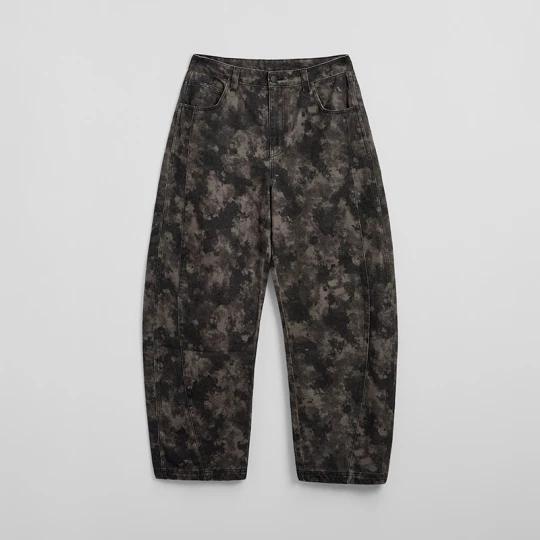 Zdjęcie produktu Spodnie barrel fit we wzór abstract camo House czarny
