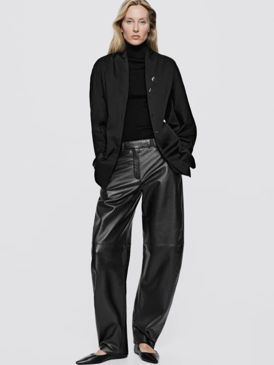 Zdjęcie produktu Spodnie Barrel Fit Ze Owcza Skóra Nappa - Limited Edition - Antracytowy - Massimo Dutti - Female