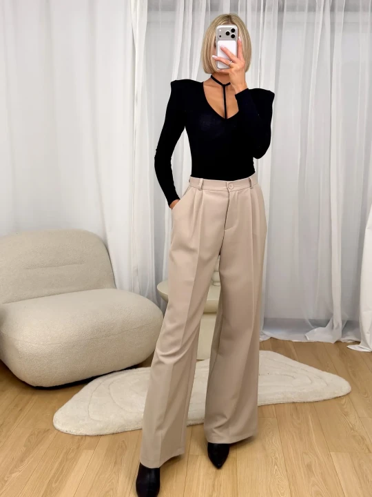 Zdjęcie produktu Spodnie Beżowe Palazzo ClothStore