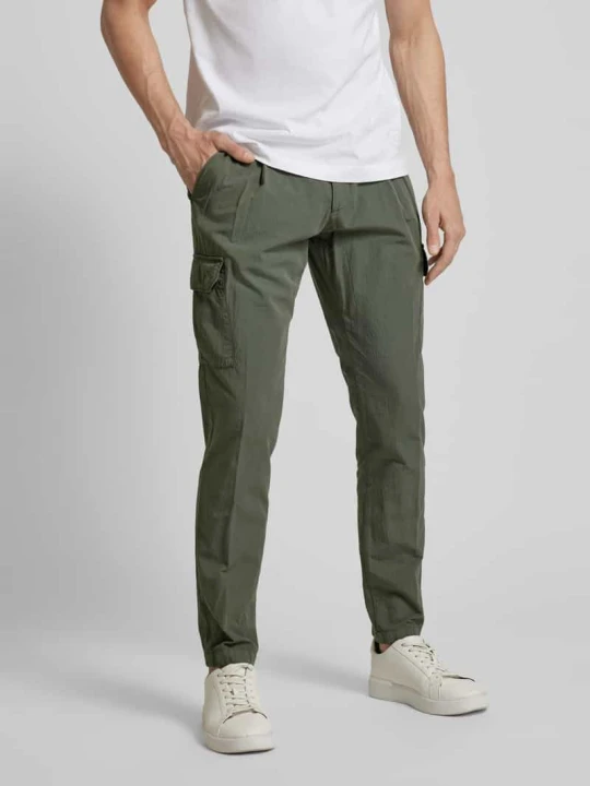 Zdjęcie produktu Spodnie cargo o kroju tapered fit z zakładkami w pasie model ‘TRAIANO’ G1920 Oliwkowy