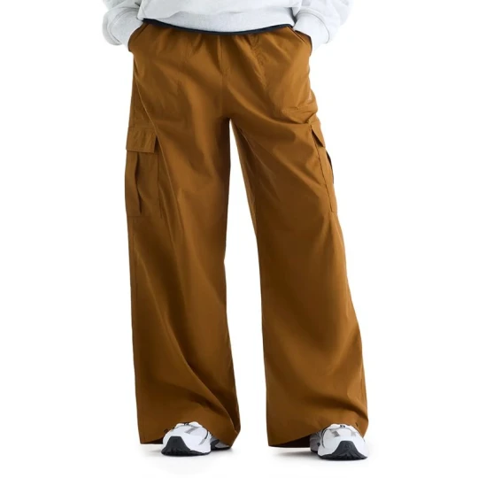Zdjęcie produktu Spodnie damskie New Balance Cargo WP53504BFT - brązowe