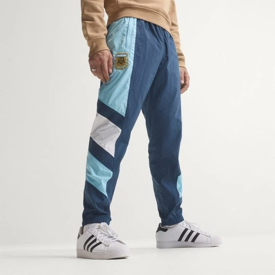 Zdjęcie produktu Spodnie dresowe Argentina EQT Adidas Crew Navy