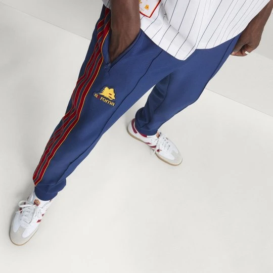 Zdjęcie produktu Spodnie dresowe AS Roma Terrace Icons Adidas