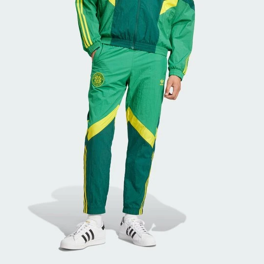 Zdjęcie produktu Spodnie dresowe Celtic FC Originals Adidas zielony