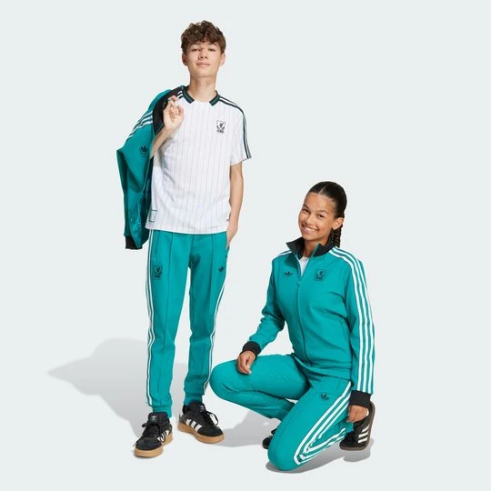 Zdjęcie produktu Spodnie dresowe dla dzieci Liverpool FC Terrace Icons Adidas Sea Green