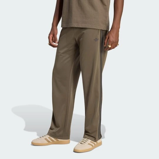 Zdjęcie produktu Spodnie dresowe Firebird Adidas Branch