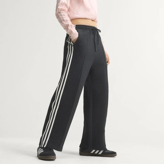 Zdjęcie produktu Spodnie dresowe Firebird Crop Adidas
