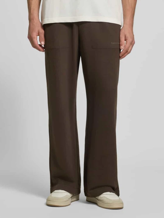 Zdjęcie produktu Spodnie dresowe o kroju regular fit z mieszanki bawełny i modalu Tommy Hilfiger Ciemnobrązowy