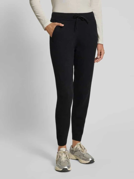 Zdjęcie produktu Spodnie dresowe o kroju slim fit z wiskozy Christian Berg Czarny