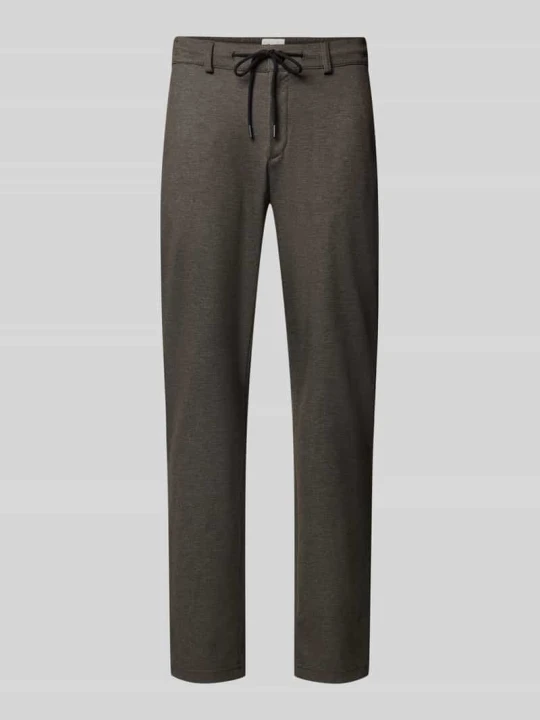 Zdjęcie produktu Spodnie dresowe o kroju tapered fit z dodatkiem wiskozy model 'Phil' BRAX Czekoladowy
