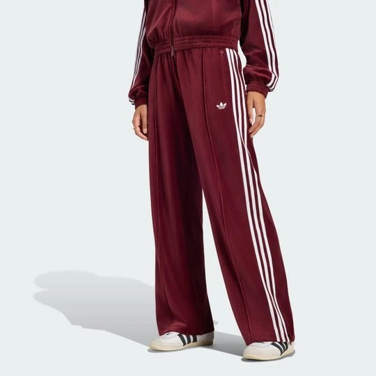 Zdjęcie produktu SPODNIE DRESOWE PLEATED VELOUR Adidas Shadow Red