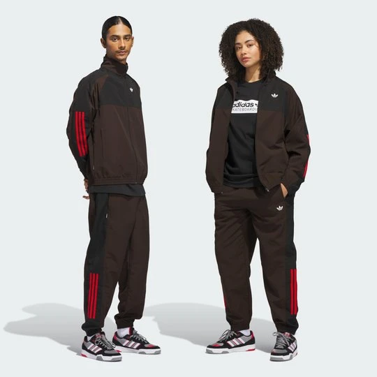 Zdjęcie produktu SPODNIE DRESOWE SKATEBOARDING GATSELE Adidas brązowy