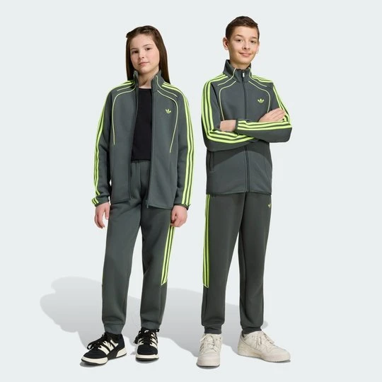 Zdjęcie produktu Spodnie dresowe Spacer Adidas szary