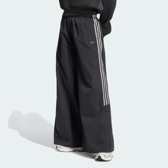 Zdjęcie produktu Spodnie dresowe Teamgeist Adidas czarny