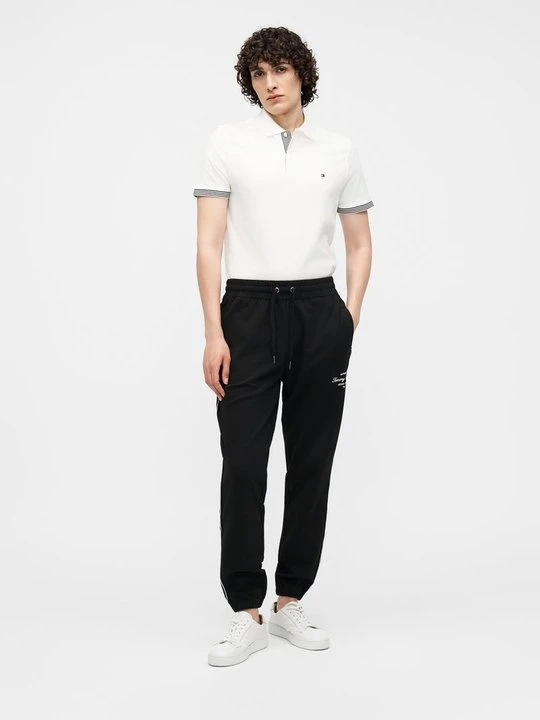 Zdjęcie produktu Spodnie dresowe Tommy Hilfiger czarny