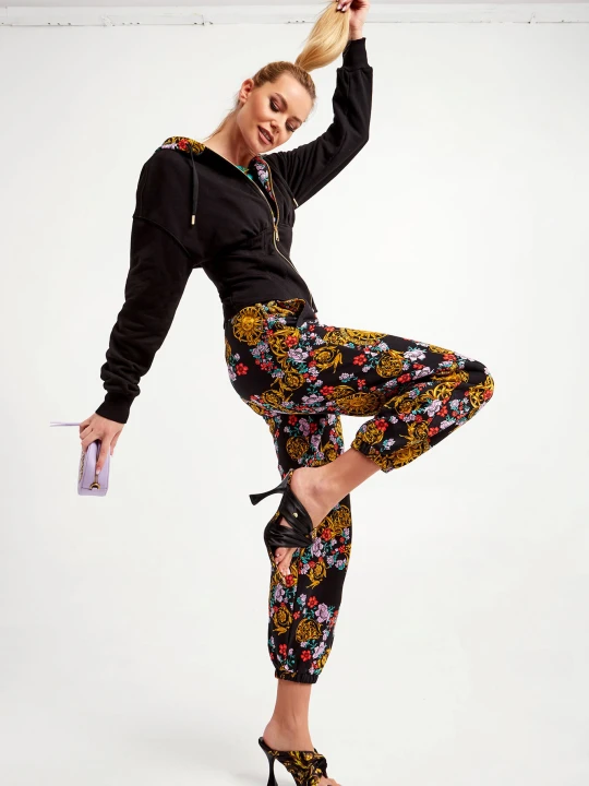 Zdjęcie produktu Spodnie dresowe VERSACE JEANS COUTURE