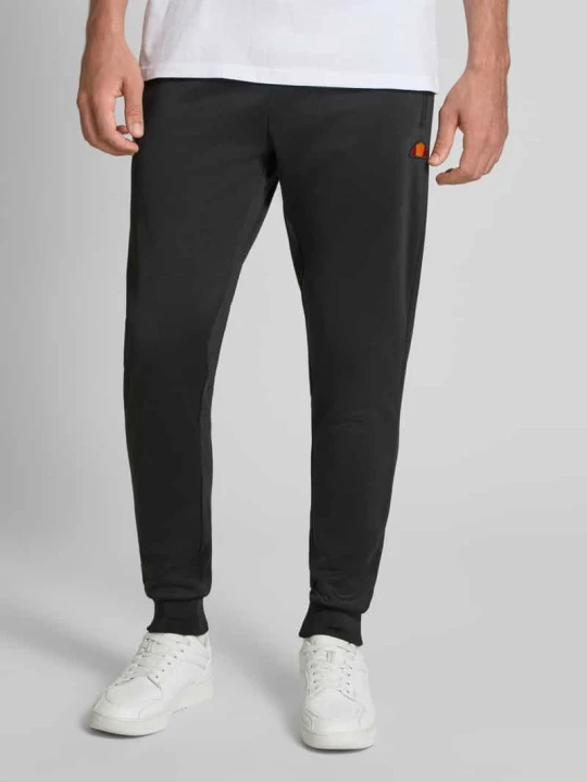 Zdjęcie produktu Spodnie dresowe z elastycznym pasem model ‘BERTONI’ Ellesse Czarny