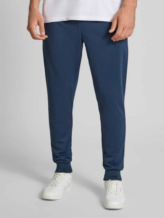 Zdjęcie produktu Spodnie dresowe z elastycznym pasem model ‘BERTONI’ Ellesse Ciemnoniebieski