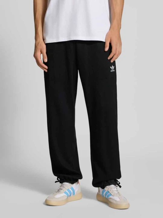 Zdjęcie produktu Spodnie dresowe z elastycznym ściągaczem adidas Originals Czarny
