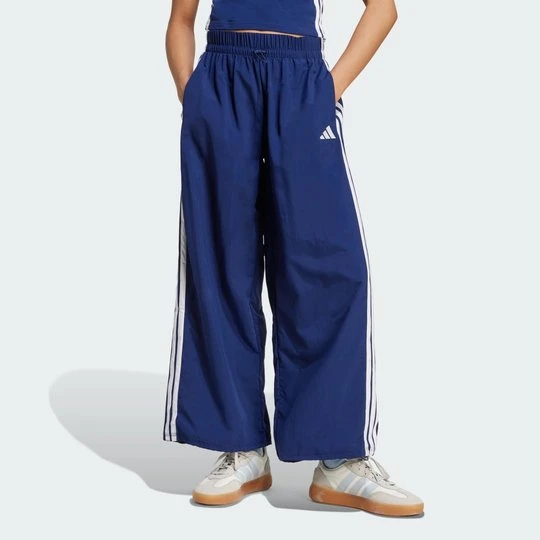 Zdjęcie produktu Spodnie Essentials 3-Stripes Lifestyle Woven Parachute Adidas