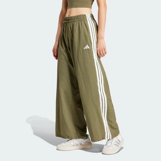 Zdjęcie produktu Spodnie Essentials 3-Stripes Lifestyle Woven Parachute Adidas