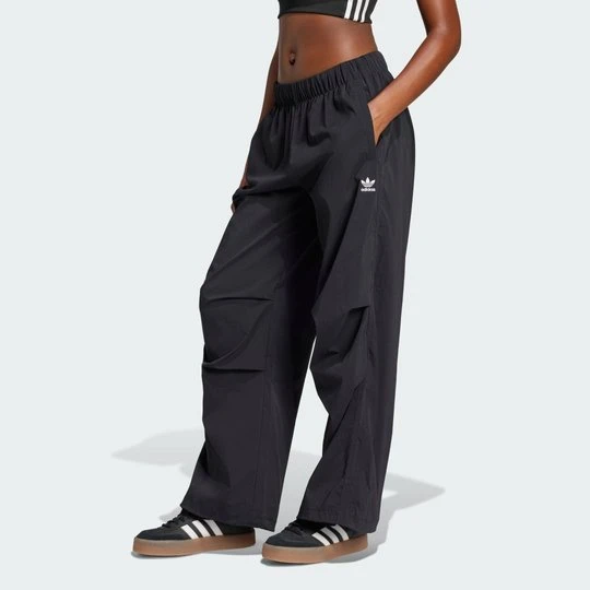 Zdjęcie produktu Spodnie Essentials Ripstop Parachute Adidas czarny