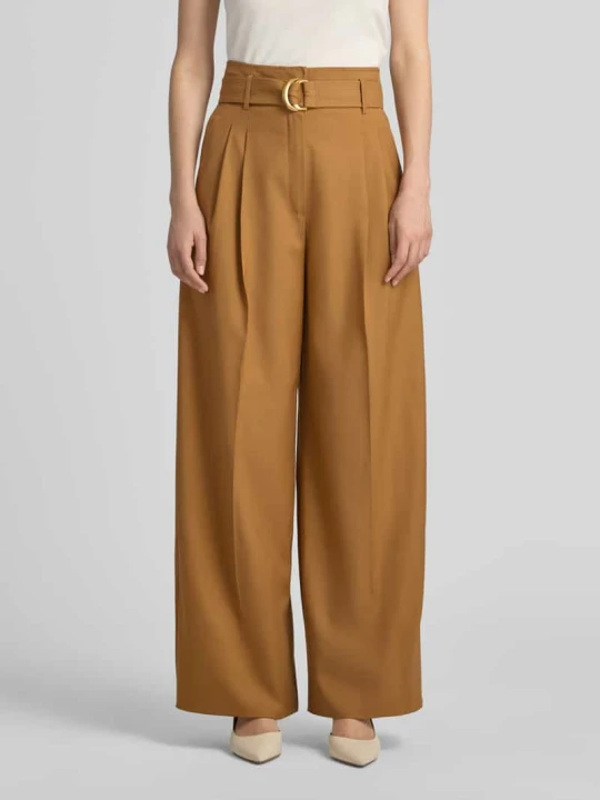 Zdjęcie produktu Spodnie garniturowe z szerokimi nogawkami z czystej żywej wełny model 'SERIO' Max Mara Camel