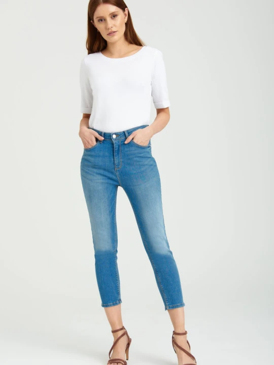 Zdjęcie produktu Spodnie jeansowe 7 / 8 z przetarciami Greenpoint
