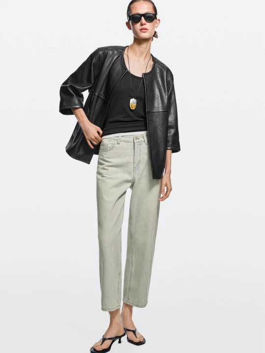 Zdjęcie produktu Spodnie Jeansowe Wide Leg Cropped Ze Średnim Stanem - Niebieski - Massimo Dutti - Female