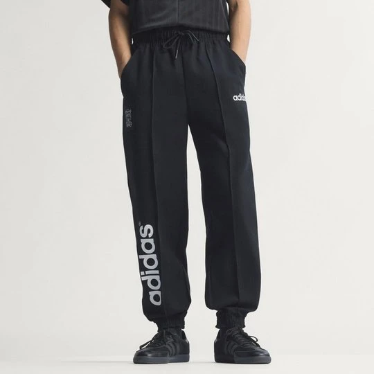 Zdjęcie produktu Spodnie Liverpool FC Drill 95 Adidas czarny