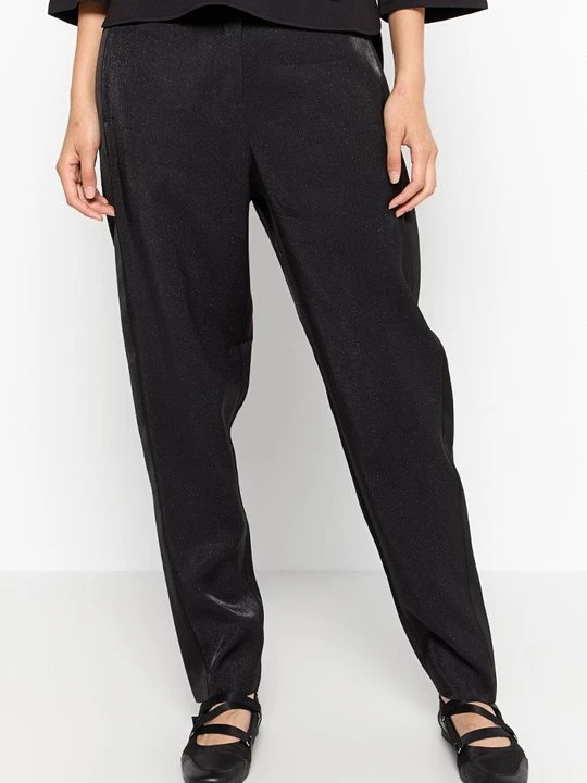 Zdjęcie produktu Spodnie materiałowe Armani Exchange czarny