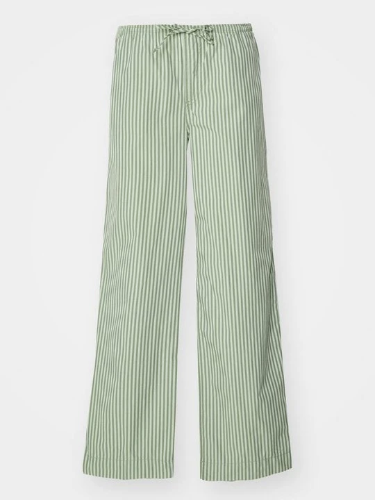 Zdjęcie produktu Spodnie materiałowe BDG Urban Outfitters zielony