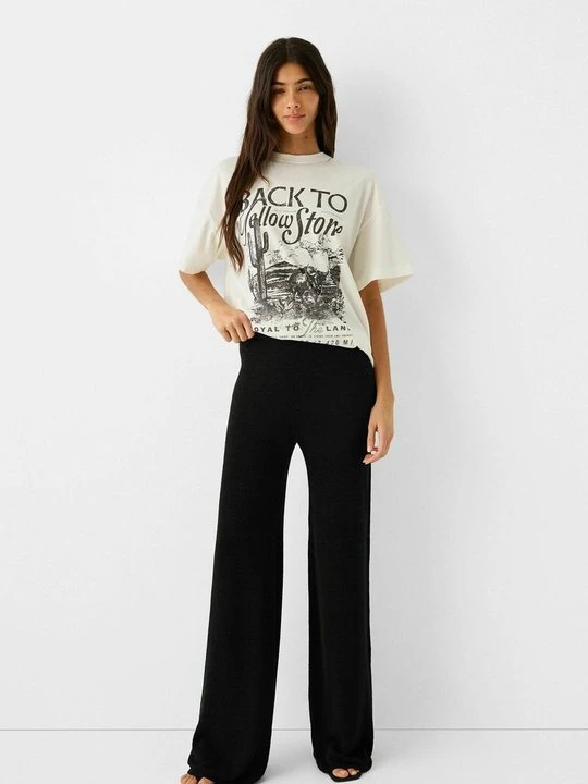Zdjęcie produktu Spodnie materiałowe Bershka czarny