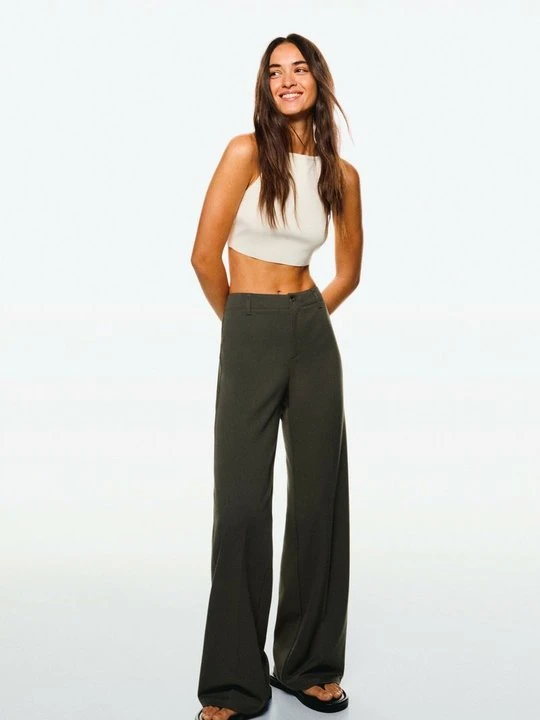 Zdjęcie produktu Spodnie materiałowe Bershka khaki
