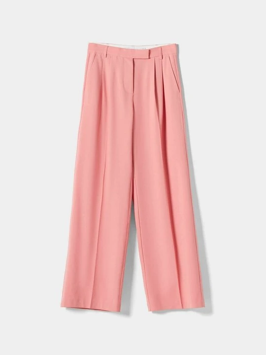 Zdjęcie produktu Spodnie materiałowe Bershka jasnoróżowy