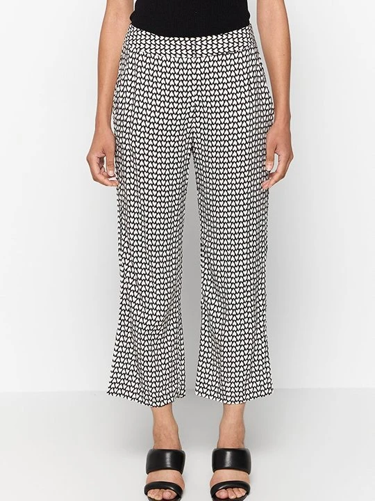 Zdjęcie produktu Spodnie materiałowe Closet biały