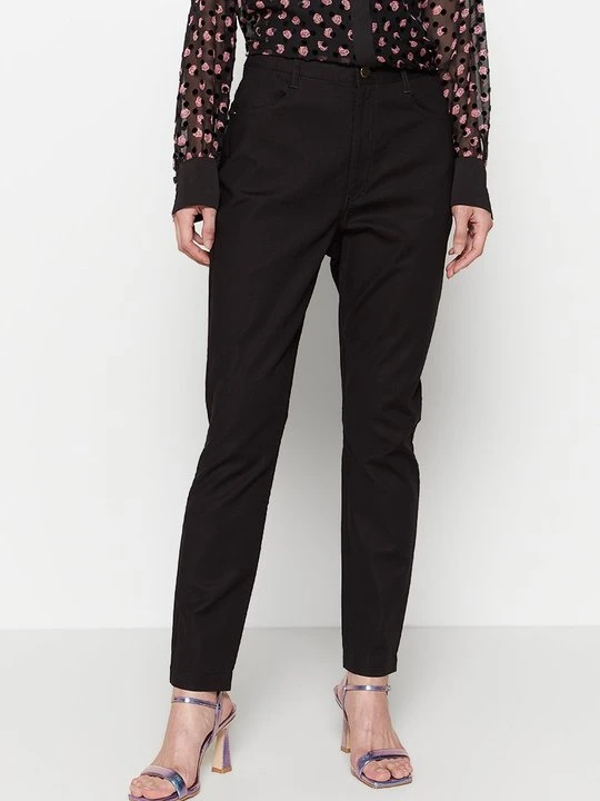 Zdjęcie produktu Spodnie materiałowe Diane Von Furstenberg czarny