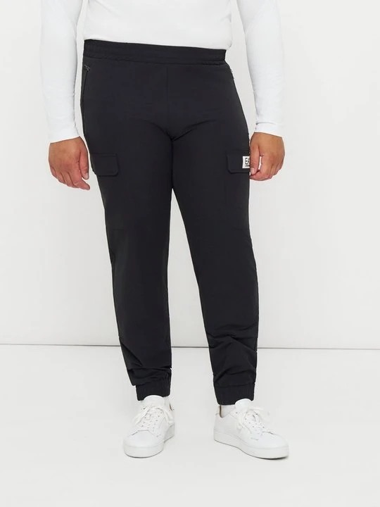Zdjęcie produktu Spodnie materiałowe EA7 Emporio Armani czarny
