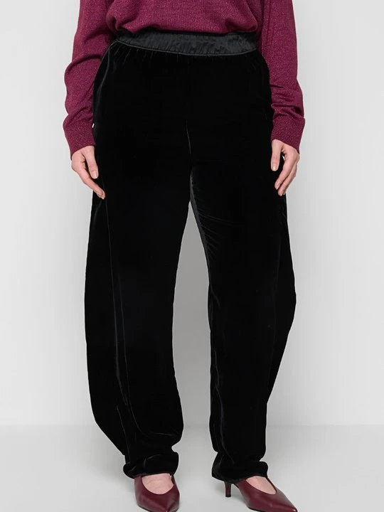 Zdjęcie produktu Spodnie materiałowe Emporio Armani czarny