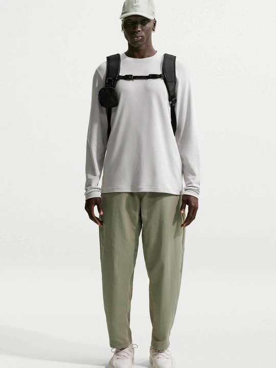 Zdjęcie produktu Spodnie materiałowe Nike khaki